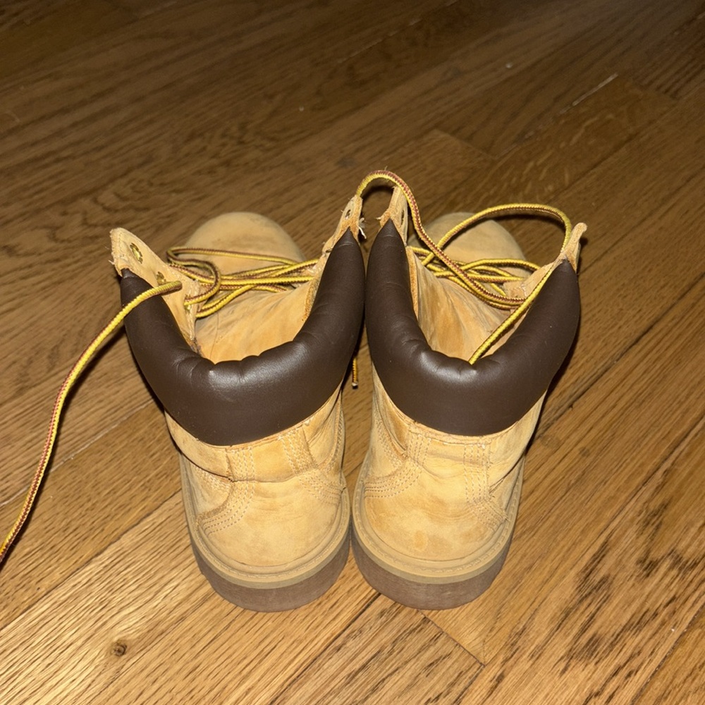 Timberlands - Picture 3 of 4